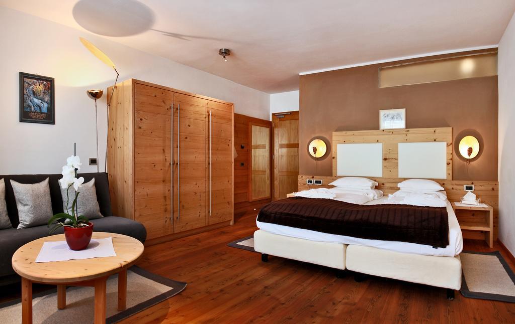 Hotel La Majun Ла Виля Екстериор снимка