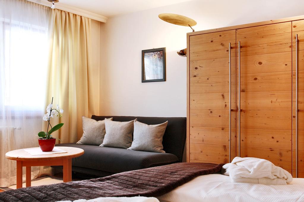 Hotel La Majun Ла Виля Екстериор снимка